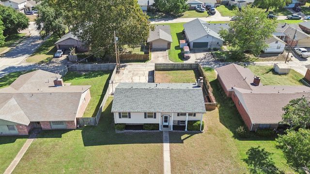 1206 Saddle Lane, Bartlesville, OK 74006