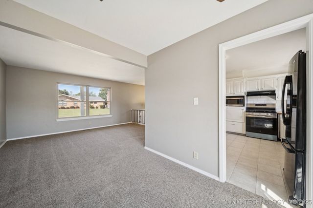 1206 Saddle Lane, Bartlesville, OK 74006