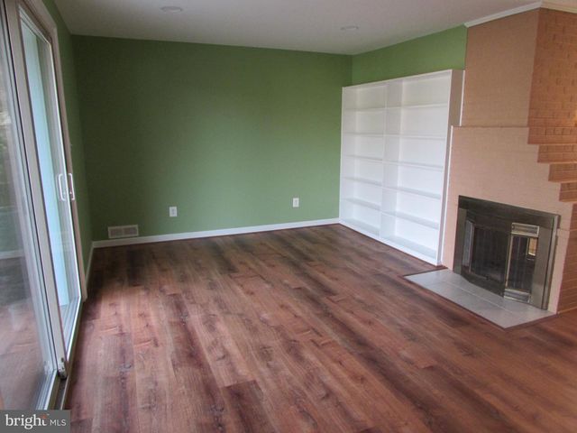 7305 CHARLOTTE ST, Springfield, VA 22150