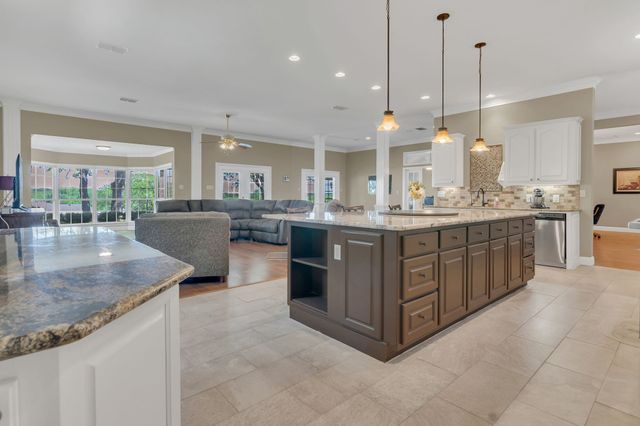 327 Saddle Club Road, Weatherford, TX 76088