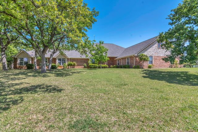 327 Saddle Club Road, Weatherford, TX 76088