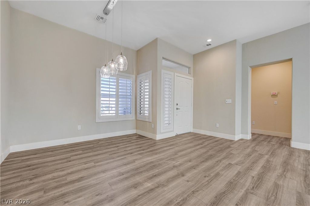 10317 Eagle Vale Avenue, Las Vegas, NV 89134 — photo 4