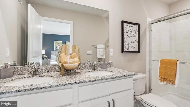 143 WILLETT HOLLOW ST, Stephens City, VA 22655