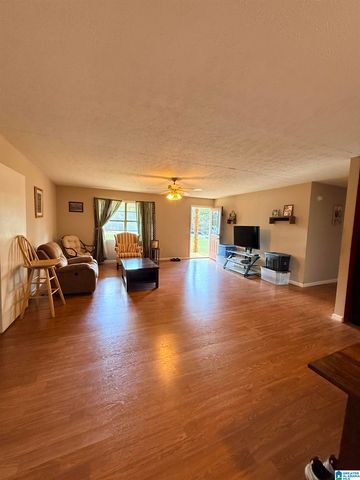 180 COUNTY ROAD 45, Roanoke, AL 36274