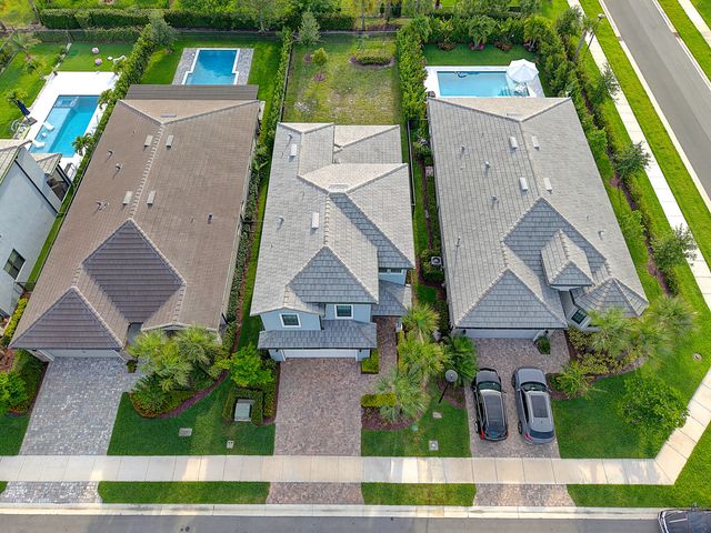 4483 Spruce Lane, Oakland Park, FL 33309