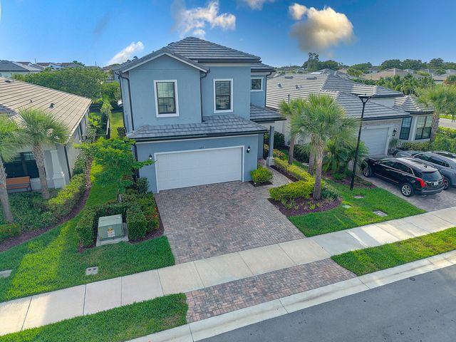 4483 Spruce Lane, Oakland Park, FL 33309