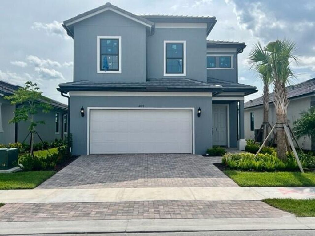 4483 Spruce Lane, Oakland Park, FL 33309