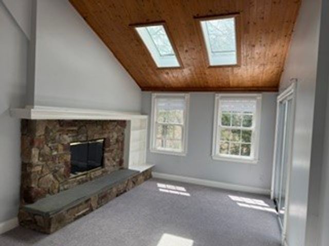 26 Black Creek Lane, Warwick, RI 02888