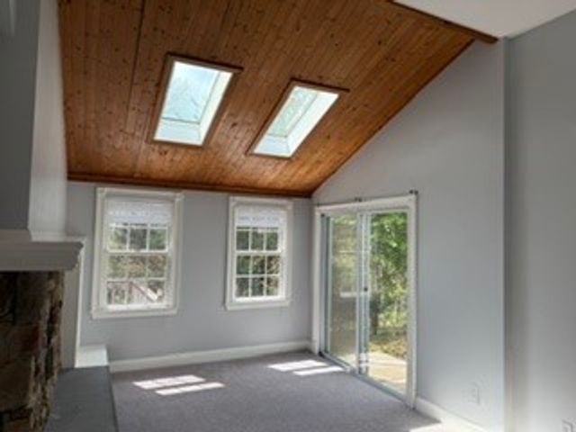 26 Black Creek Lane, Warwick, RI 02888