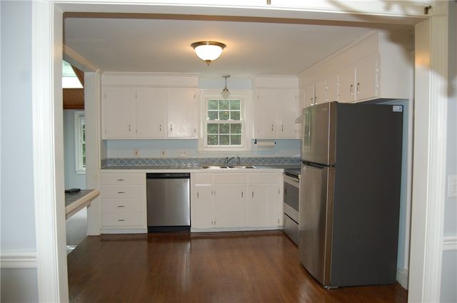 26 Black Creek Lane, Warwick, RI 02888
