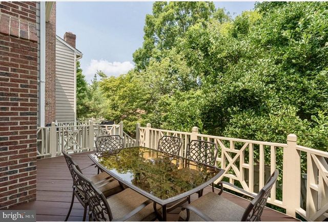2164 WOLFTRAP CT, Vienna, VA 22182