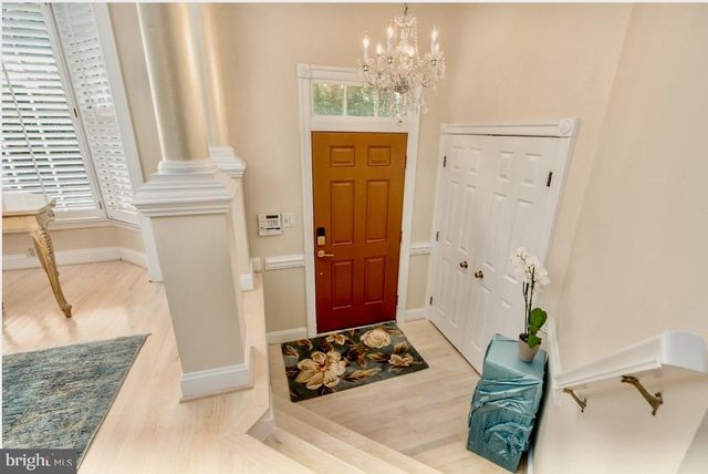 2164 WOLFTRAP CT, Vienna, VA 22182