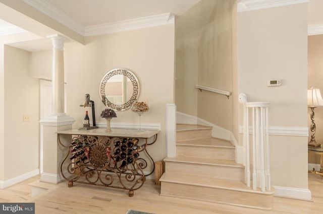 2164 WOLFTRAP CT, Vienna, VA 22182