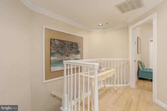 2164 WOLFTRAP CT, Vienna, VA 22182