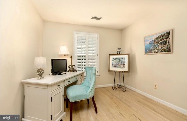 2164 WOLFTRAP CT, Vienna, VA 22182