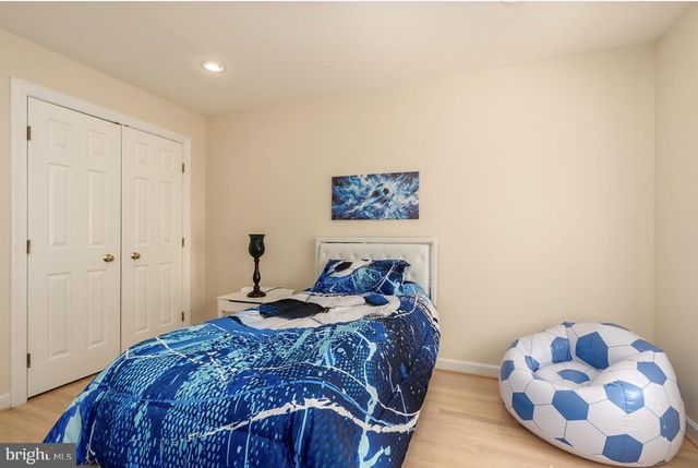 2164 WOLFTRAP CT, Vienna, VA 22182
