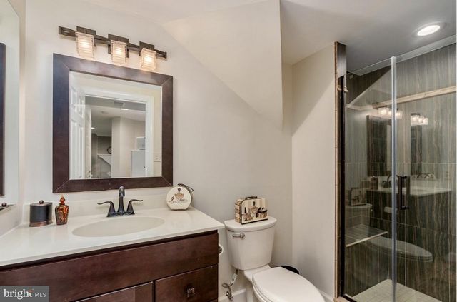 2164 WOLFTRAP CT, Vienna, VA 22182