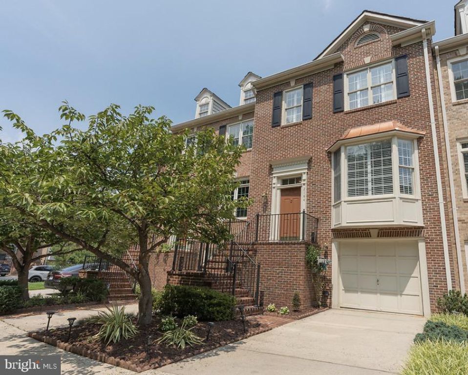 2164 WOLFTRAP CT, Vienna, VA 22182