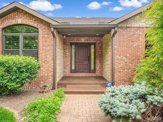 4192 Laurel Oak Lane, Smithton, IL 62285