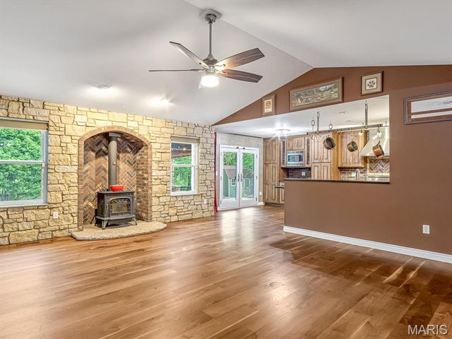 4192 Laurel Oak Lane, Smithton, IL 62285