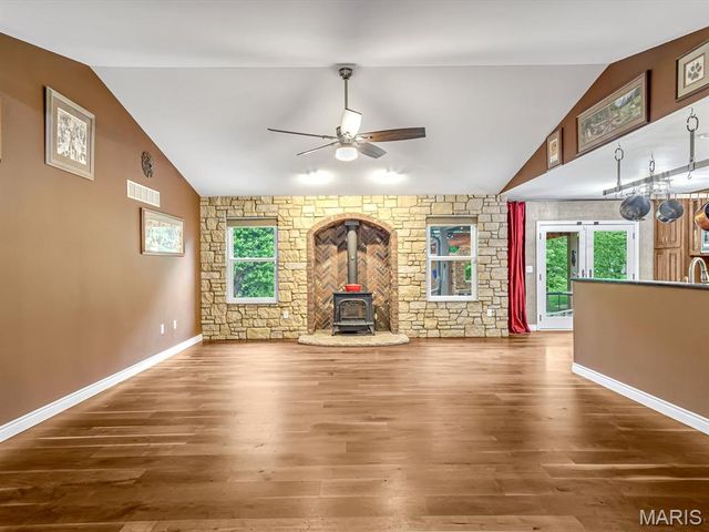 4192 Laurel Oak Lane, Smithton, IL 62285