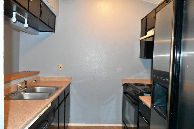 2014 High Bluff Drive, Garland, TX 75041