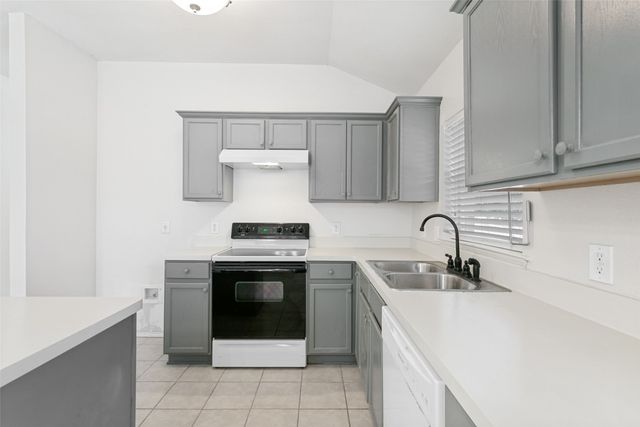 4501 Claret Court, Denton, TX 76226