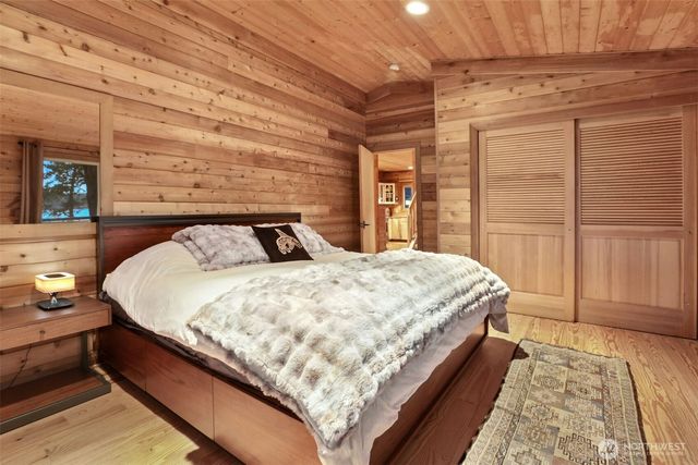 5 Smugglers Rowe, Henry Island, WA 98250