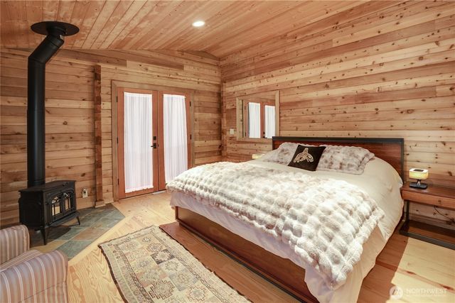 5 Smugglers Rowe, Henry Island, WA 98250