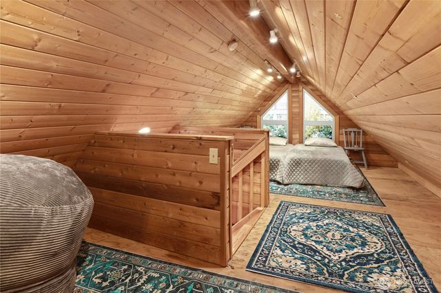 5 Smugglers Rowe, Henry Island, WA 98250