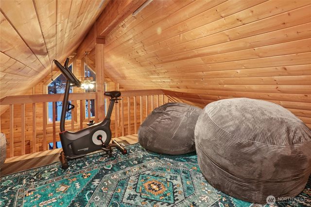 5 Smugglers Rowe, Henry Island, WA 98250