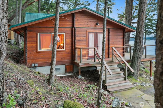 5 Smugglers Rowe, Henry Island, WA 98250