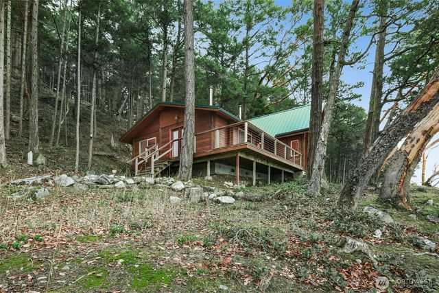 5 Smugglers Rowe, Henry Island, WA 98250