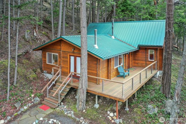 5 Smugglers Rowe, Henry Island, WA 98250