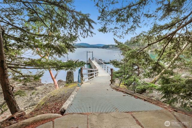 5 Smugglers Rowe, Henry Island, WA 98250