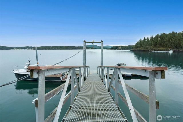 5 Smugglers Rowe, Henry Island, WA 98250