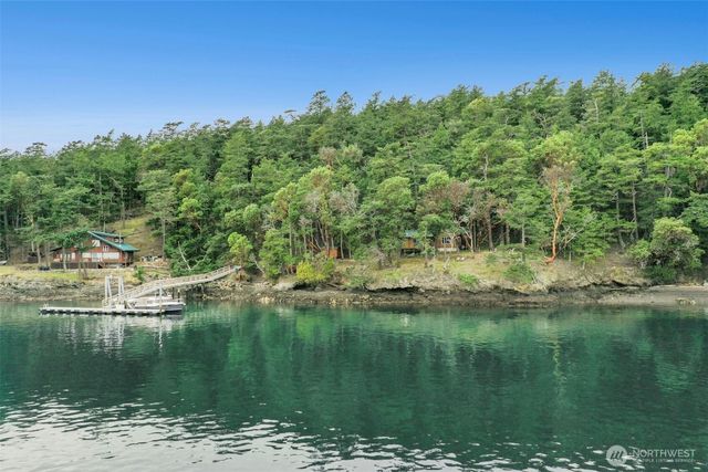 5 Smugglers Rowe, Henry Island, WA 98250