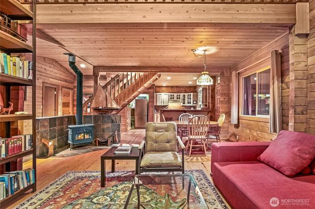 5 Smugglers Rowe, Henry Island, WA 98250