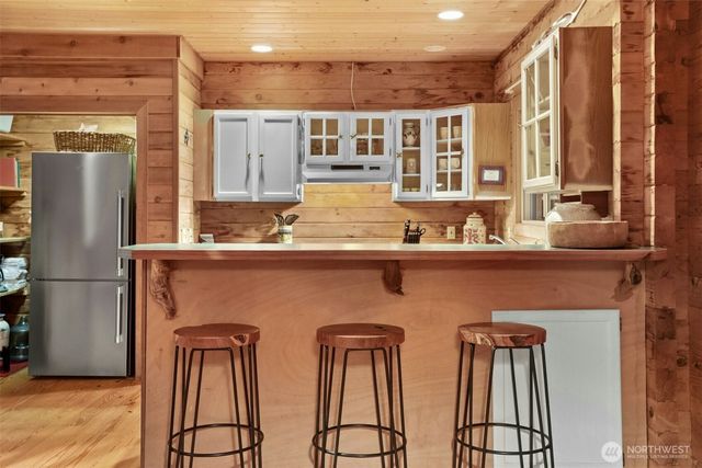 5 Smugglers Rowe, Henry Island, WA 98250