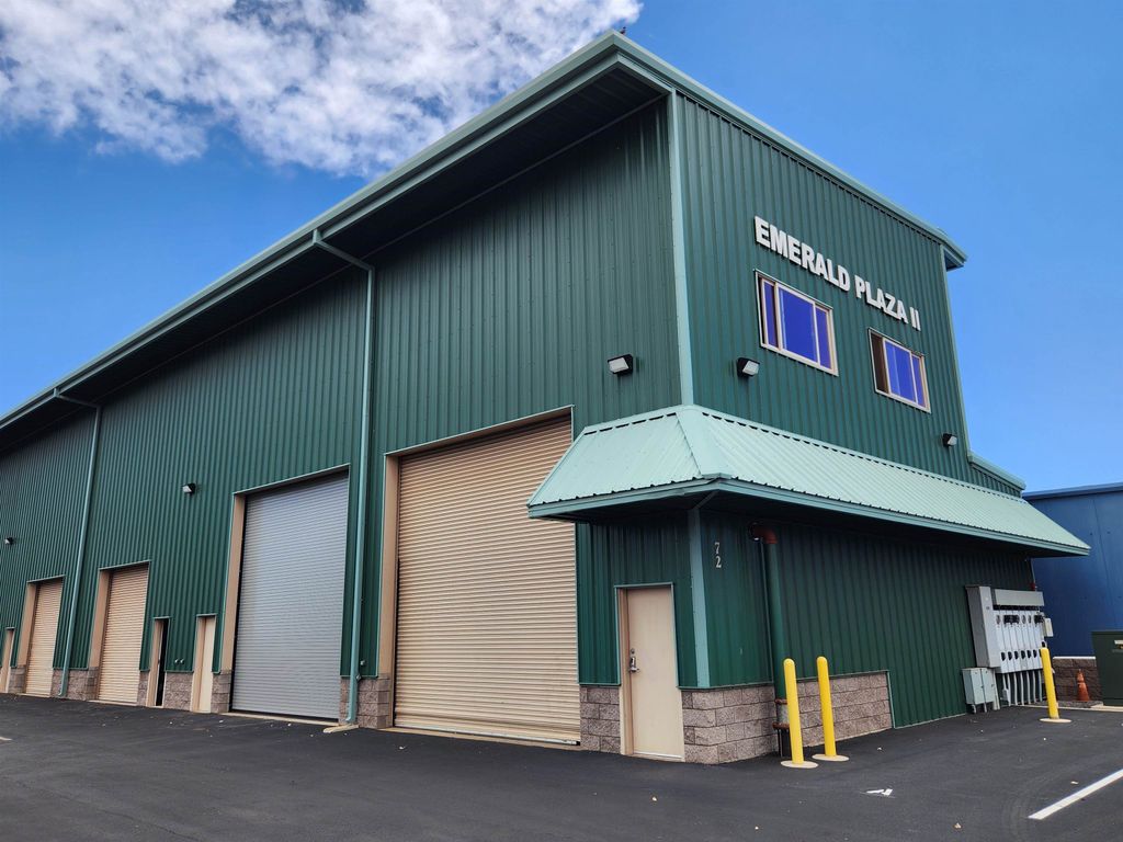 72 Ulupono St # E, Lahaina, HI 96761