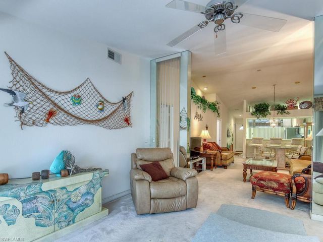 2462 Hidden Lake DR 208, Naples, FL 34112