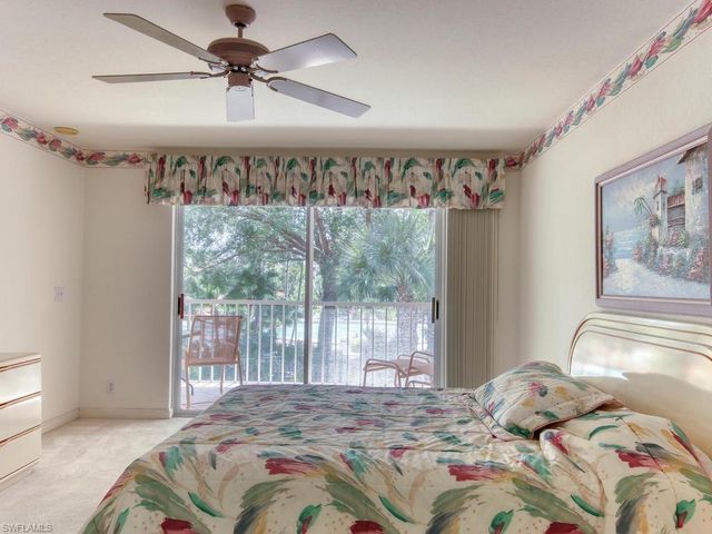 2462 Hidden Lake DR 208, Naples, FL 34112