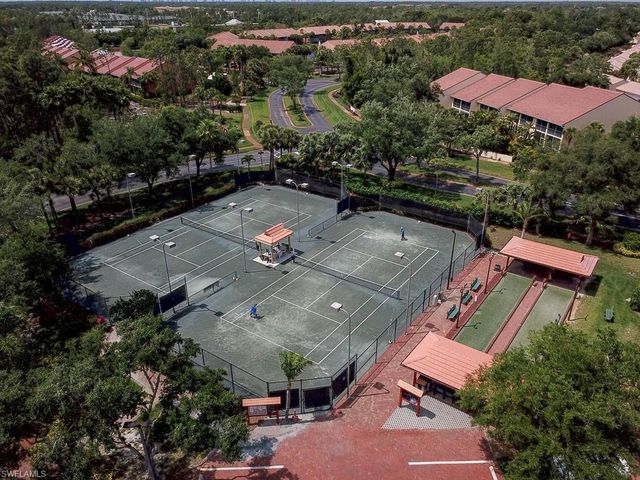 2462 Hidden Lake DR 208, Naples, FL 34112