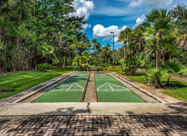 2462 Hidden Lake DR 208, Naples, FL 34112