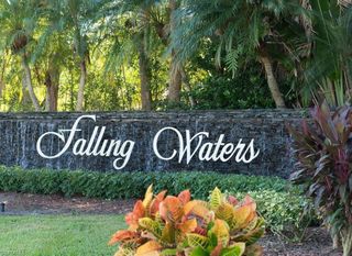 2462 Hidden Lake DR 208, Naples, FL 34112