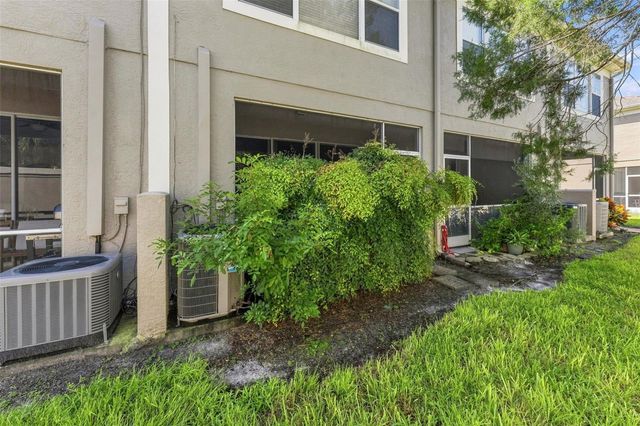 11220 WINDSOR PLACE CIRCLE, Tampa, FL 33626