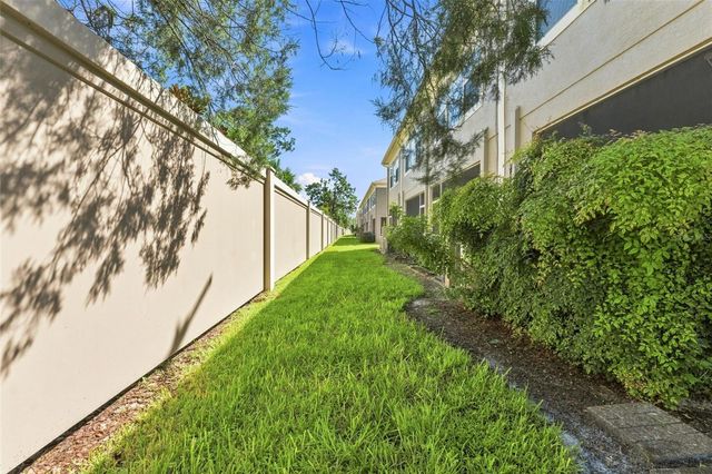 11220 WINDSOR PLACE CIRCLE, Tampa, FL 33626