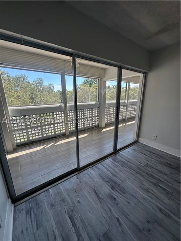 3301 Spanish Moss Ter 303, Lauderhill, FL 33319