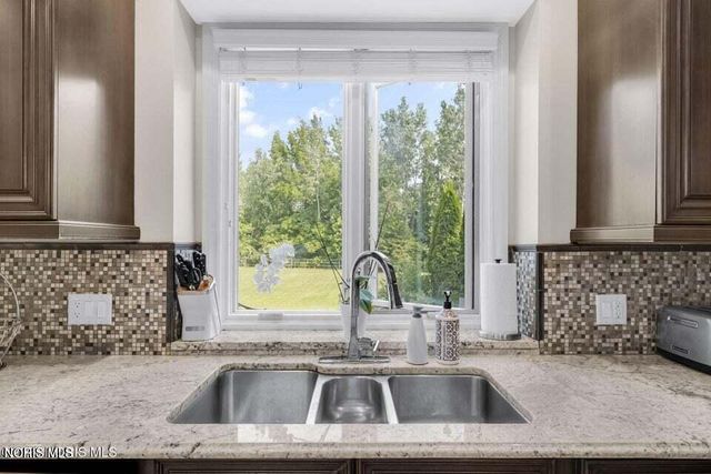 4271 Cranberry Lane, Sylvania, OH 43560