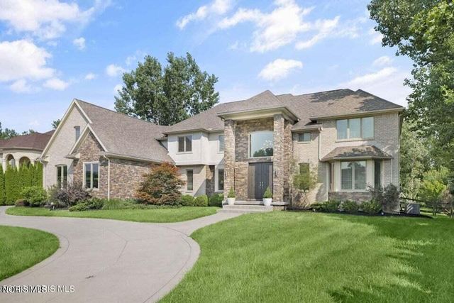 4271 Cranberry Lane, Sylvania, OH 43560